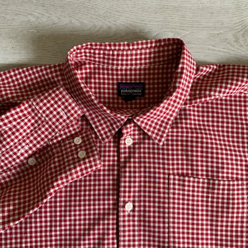 Patagonia Men XL Red White Gingham Organic Cotton Short Sleeve Button Down Shirt